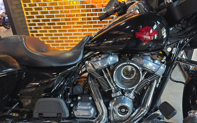 2000 Harley-Davidson® Electra Glide® Standard FLHT