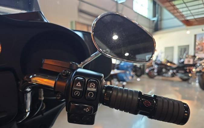 2000 Harley-Davidson® Electra Glide® Standard FLHT