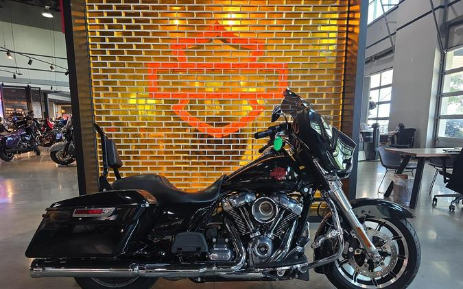 2000 Harley-Davidson® Electra Glide® Standard FLHT