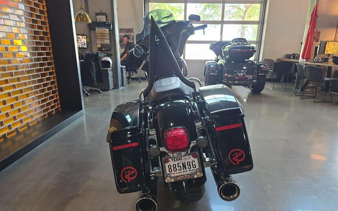 2000 Harley-Davidson® Electra Glide® Standard FLHT