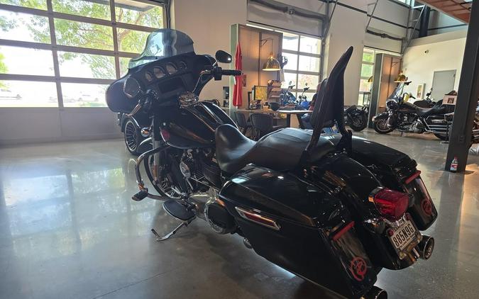 2000 Harley-Davidson® Electra Glide® Standard FLHT