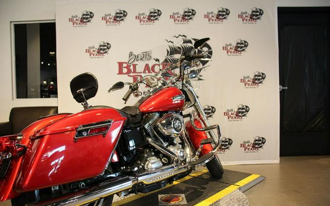 2012 Harley-Davidson Dyna Glide FLD - Dyna Switchback