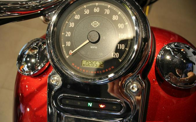 2012 Harley-Davidson Dyna Glide FLD - Dyna Switchback