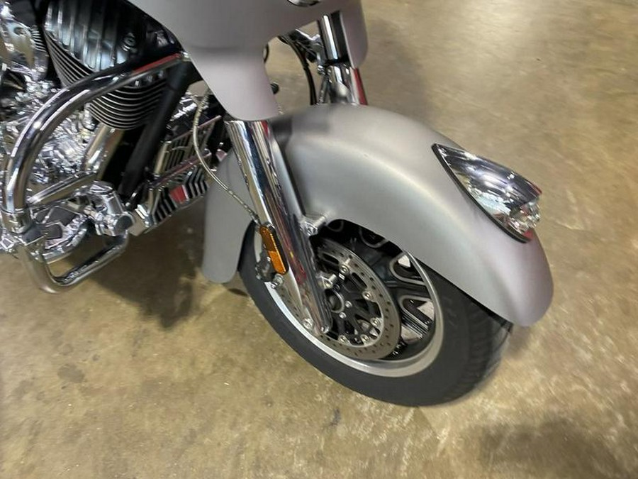 2016 Indian Motorcycle® Chieftain® Silver Smoke