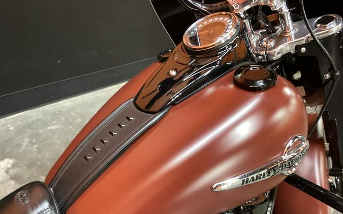 2018 Harley-Davidson® FLHCS - Softail® Heritage Classic 114
