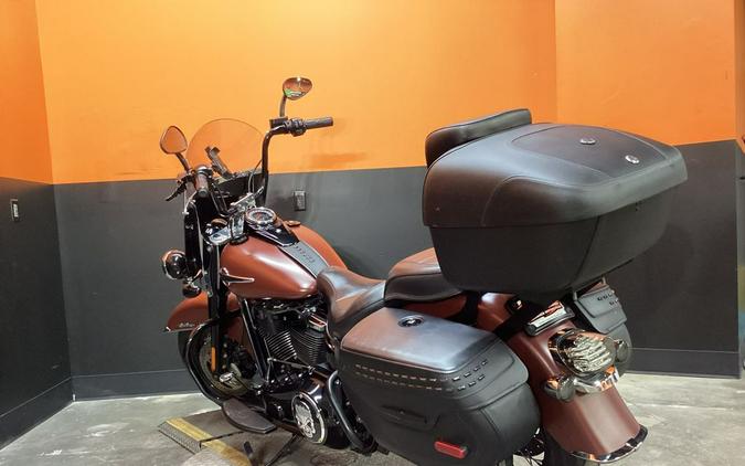2018 Harley-Davidson® FLHCS - Softail® Heritage Classic 114