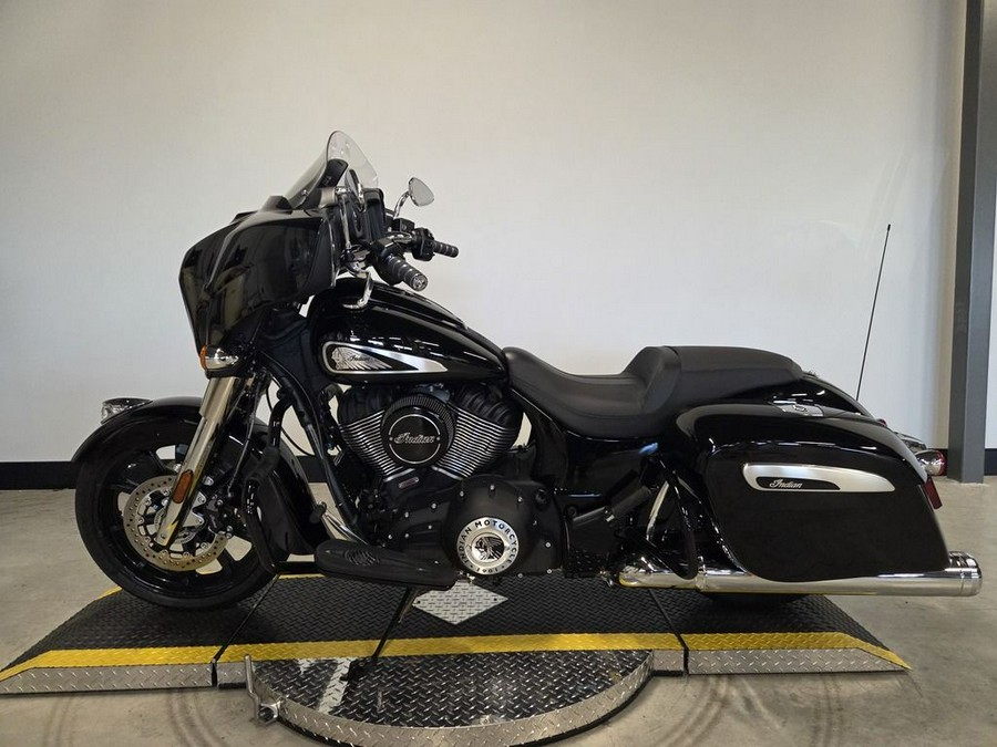2024 Indian Motorcycle® Chieftain® Black Metallic