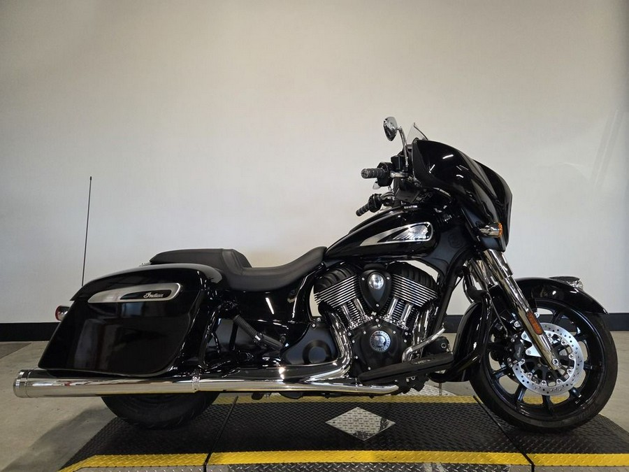 2024 Indian Motorcycle® Chieftain® Black Metallic