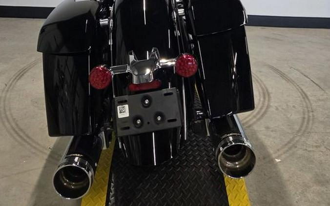 2024 Indian Motorcycle® Chieftain® Black Metallic