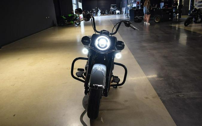2026 Harley-Davidson Softail FLHC - Heritage Classic