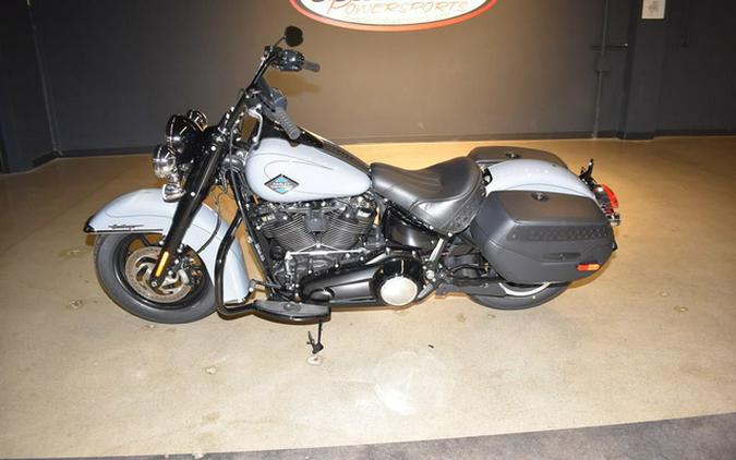 2026 Harley-Davidson Softail FLHC - Heritage Classic