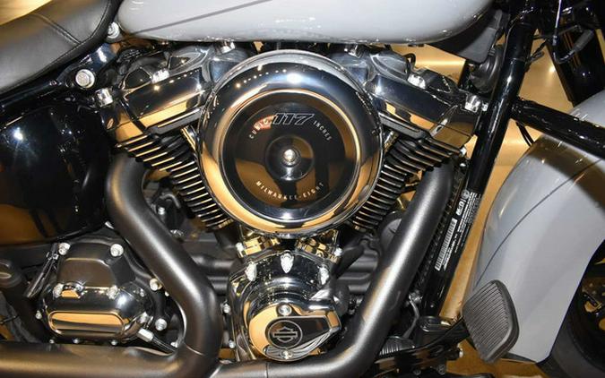 2026 Harley-Davidson Softail FLHC - Heritage Classic