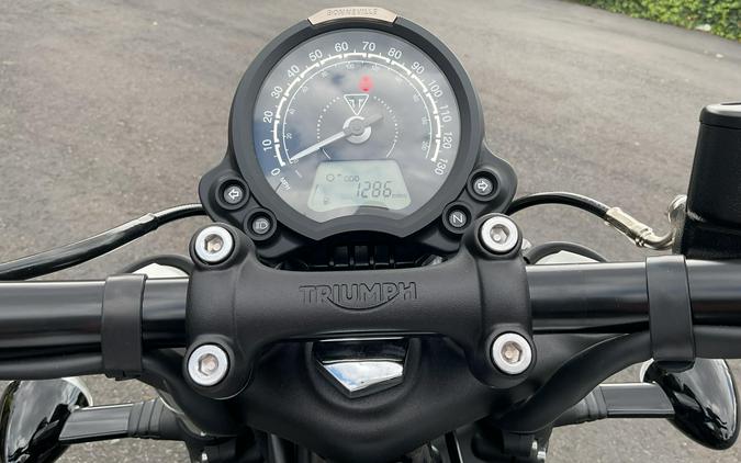 2025 Triumph Bonneville Bobber