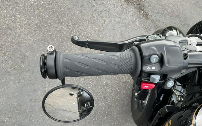 2025 Triumph Bonneville Bobber
