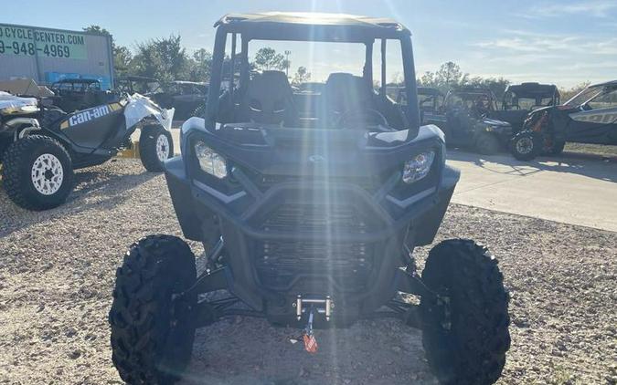 2023 Can-Am® Commander MAX XT