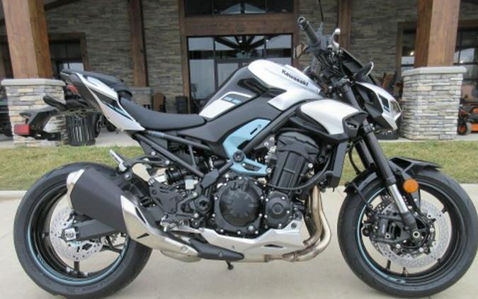 2025 Kawasaki Z900 ABS
