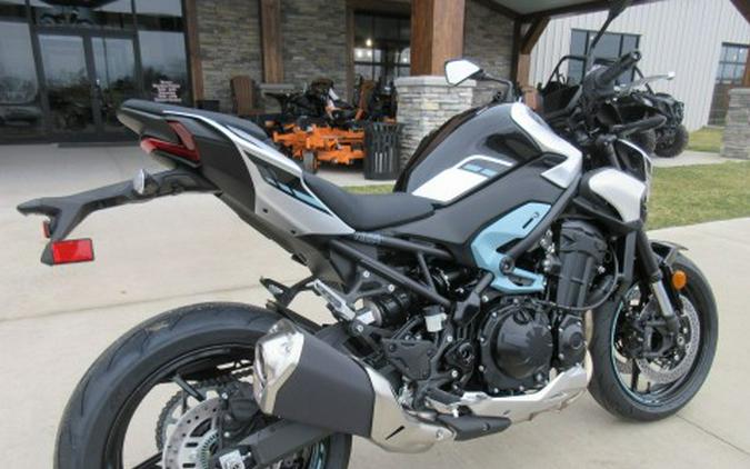 2025 Kawasaki Z900 ABS