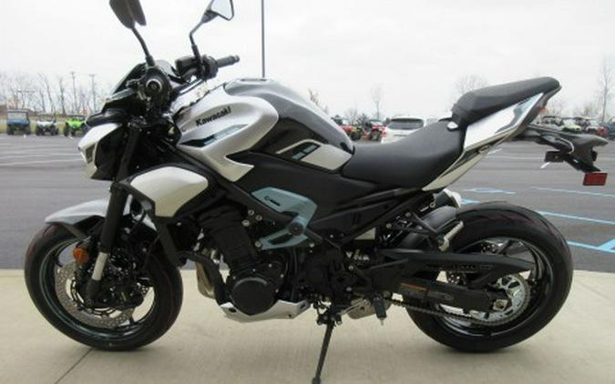 2025 Kawasaki Z900 ABS