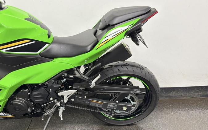 2025 Kawasaki Ninja® 500 KRT Edition SE ABS