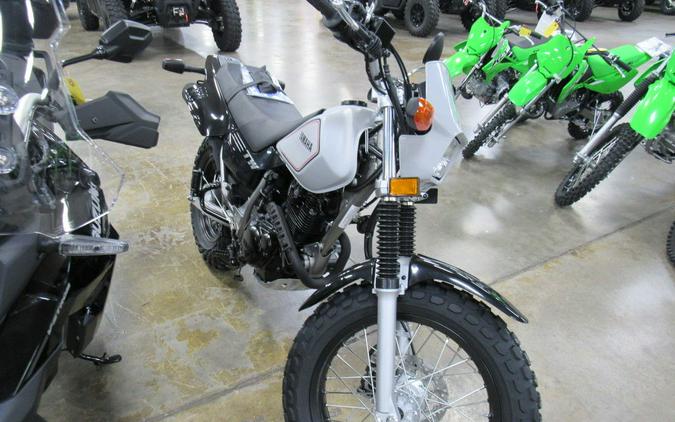 2025 Yamaha TW200