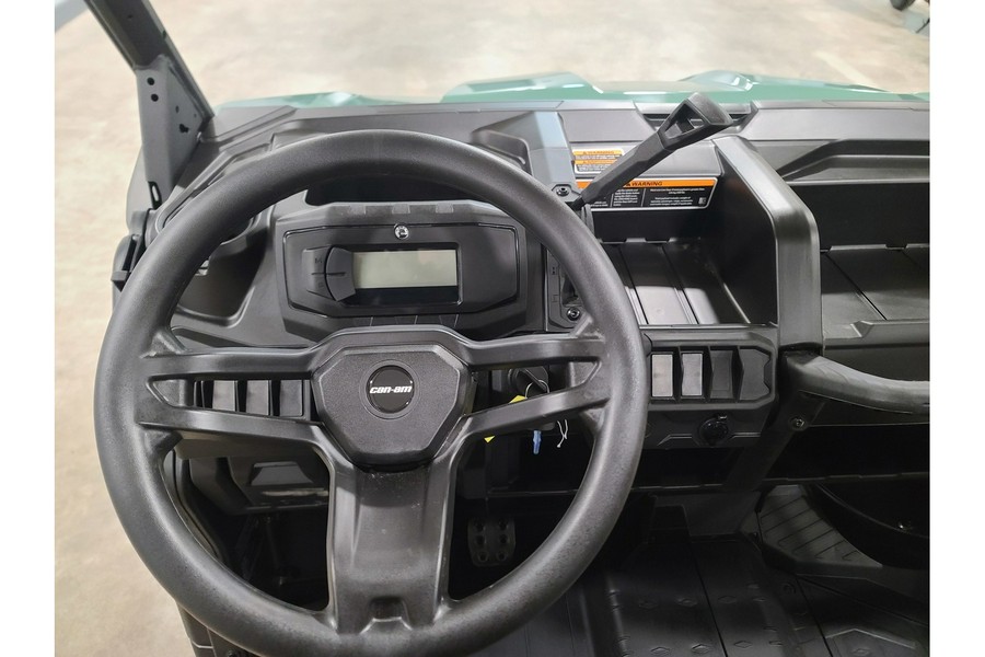 2026 Can-Am Defender DPS HD7