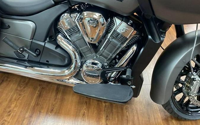 2024 Indian Motorcycle® Challenger® Titanium Smoke