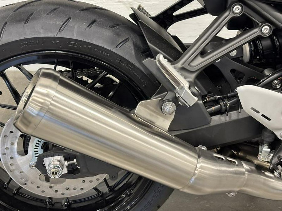 2026 Kawasaki Z900RS