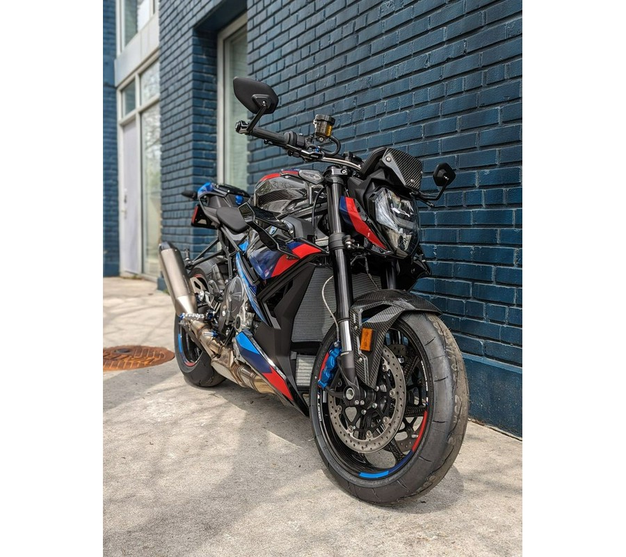 2024 BMW M1000R