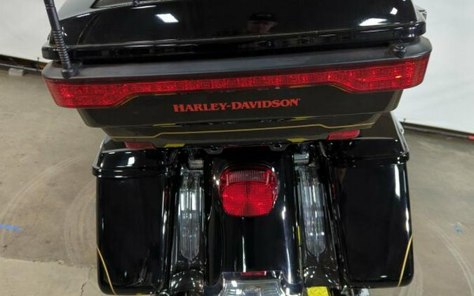 2017 Harley-Davidson® Ultra Limited Exclusive - Vivid Black - Firefighter