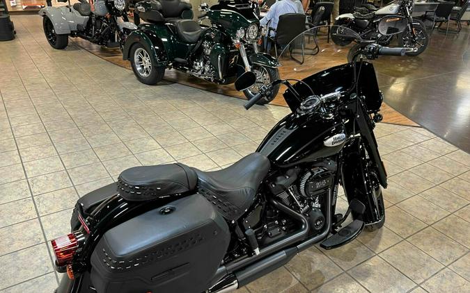 2024 Harley-Davidson Heritage Classic Vivid Black