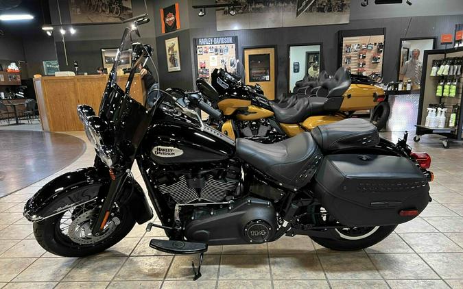 2024 Harley-Davidson Heritage Classic Vivid Black