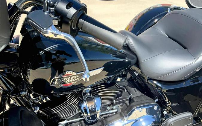 2024 Harley-Davidson® FLHTCUTG - Tri Glide® Ultra