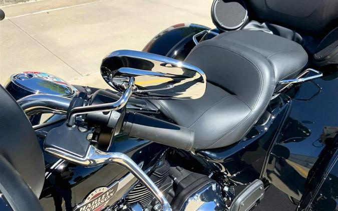 2024 Harley-Davidson® FLHTCUTG - Tri Glide® Ultra