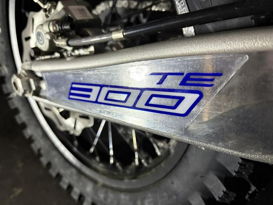 2025 Husqvarna® TE 300 Heritage