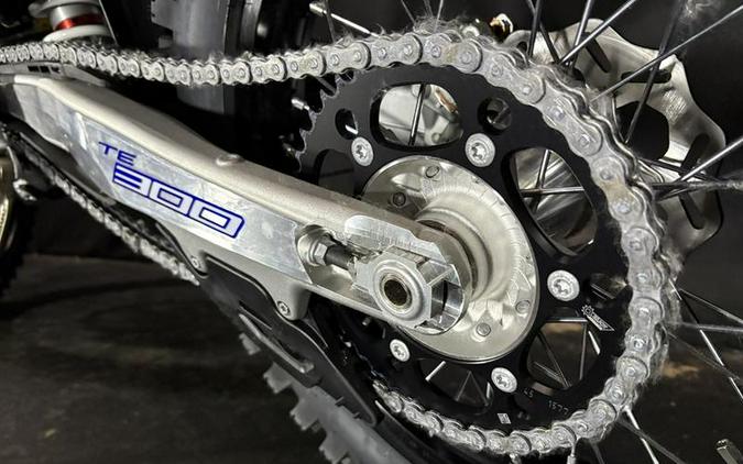 2025 Husqvarna® TE 300 Heritage