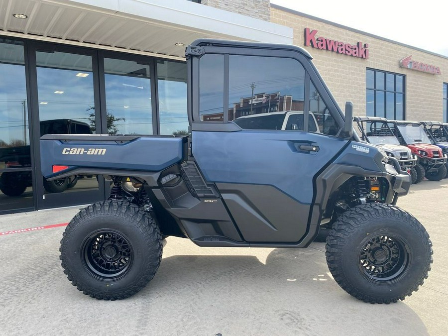 2026 Can-Am® Defender Limited HD11