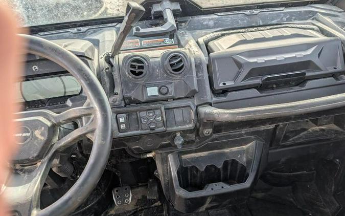 2023 Can-Am® Defender 6x6 Limited HD10