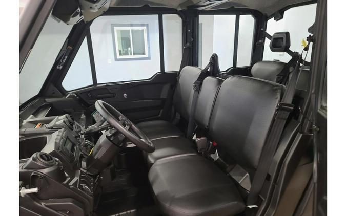 2026 Can-Am Defender MAX DPS™ CAB HD10