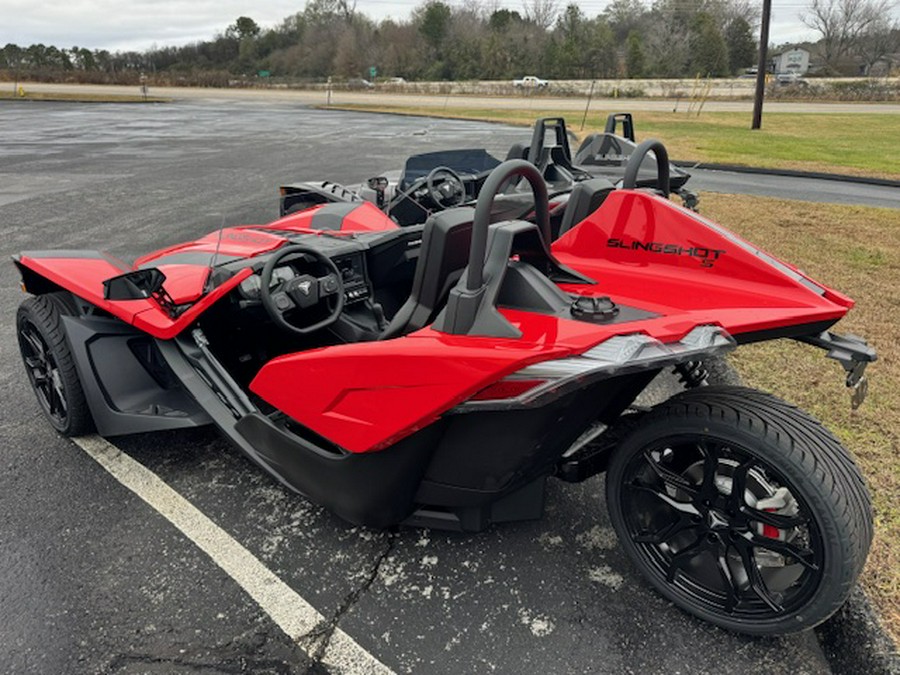 2026 Polaris Slingshot® S Manual