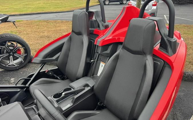 2026 Polaris Slingshot® S Manual