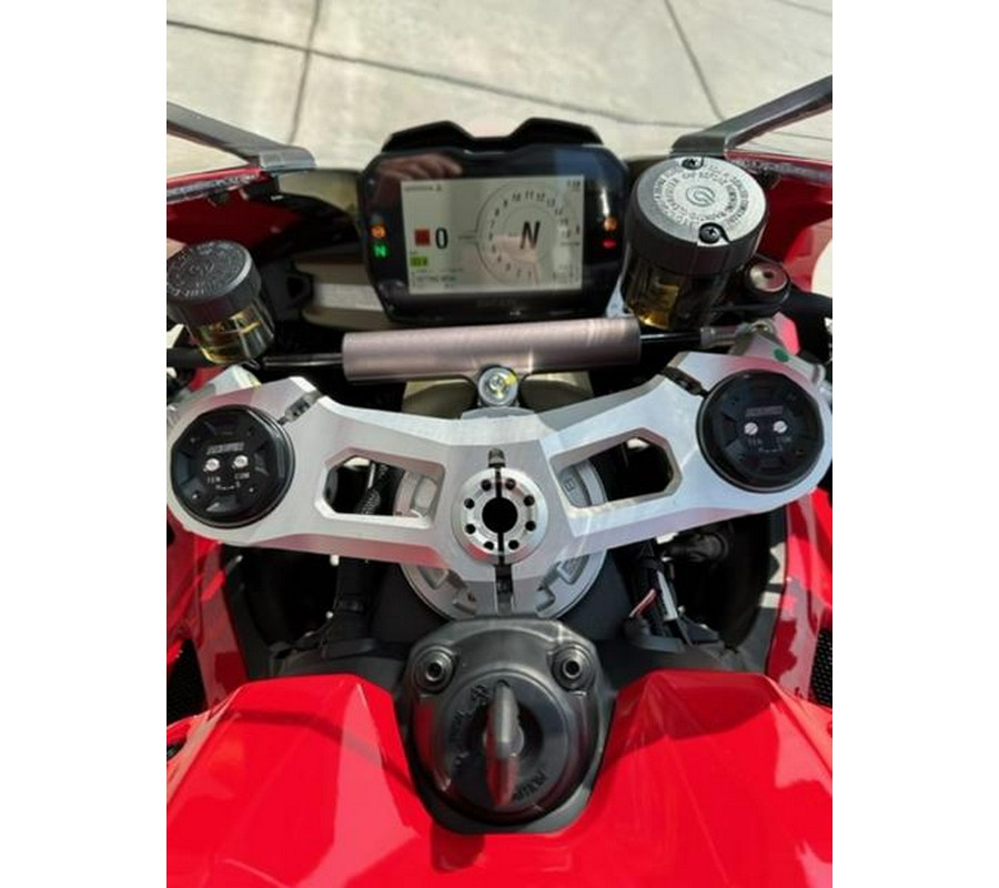 2023 Ducati Panigale V4 Ducati Red