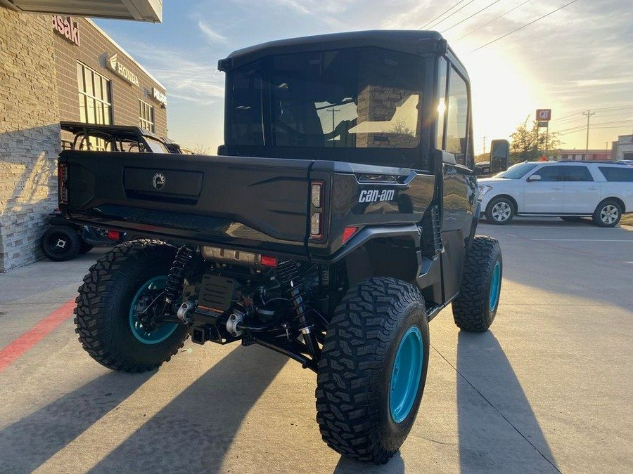 2026 Can-Am® Defender XT CAB HD11