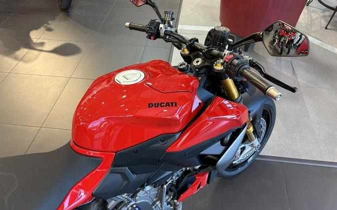 2025 Ducati Streetfighter V2 S