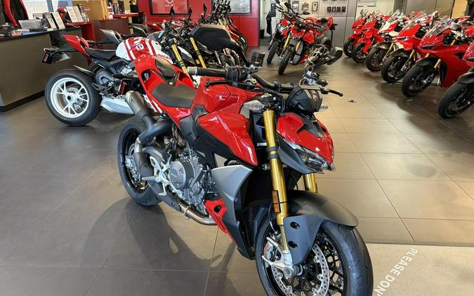 2025 Ducati Streetfighter V2 S