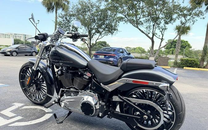 2026 Harley-Davidson Softail FXBR - Breakout