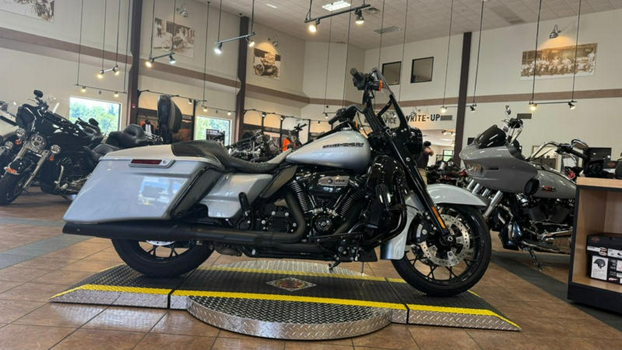 2020 Harley-Davidson® FLHRXS - Road King® Special