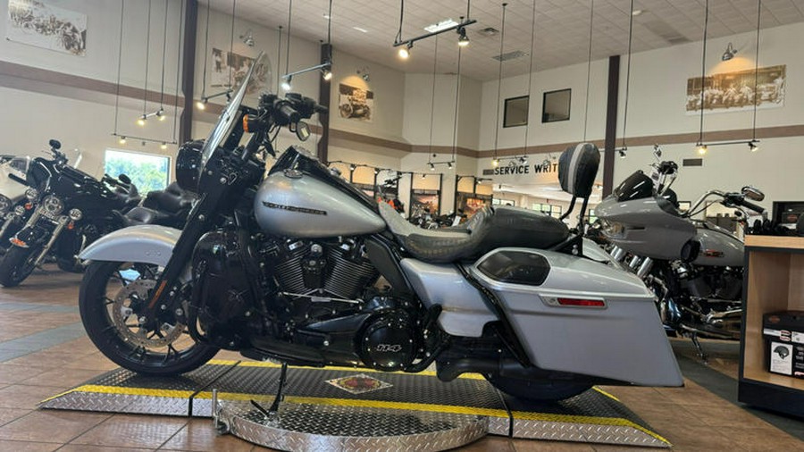 2020 Harley-Davidson® FLHRXS - Road King® Special