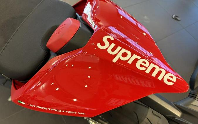 2025 Ducati Streetfighter V4 Supreme
