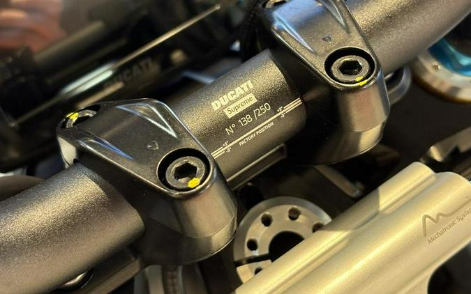 2025 Ducati Streetfighter V4 Supreme