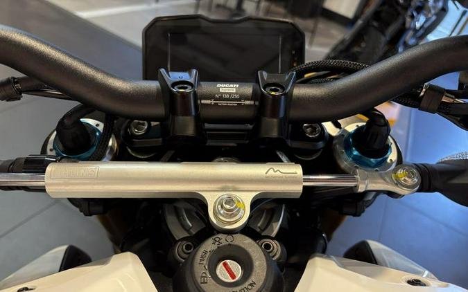 2025 Ducati Streetfighter V4 Supreme